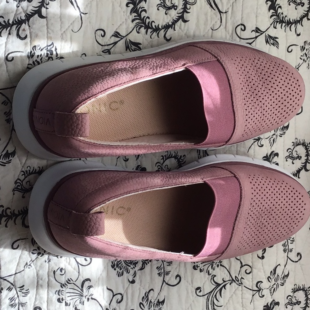 Vionic Roxan French Rose Casual Slip On Size 7 - Excellent Used Condition